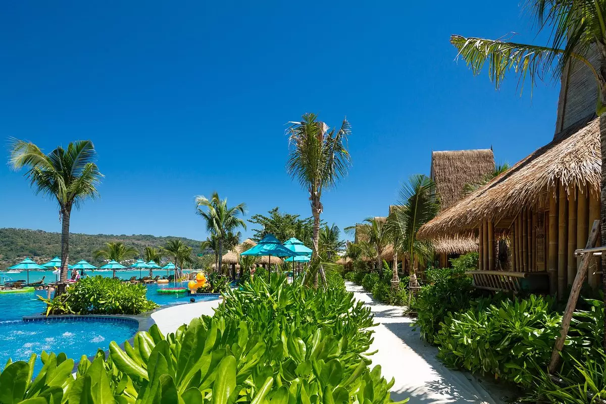 تراس هتل فی‌فی کوکو بیچ